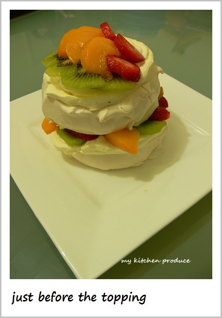 Sandwich Pavlova - just before the topping
